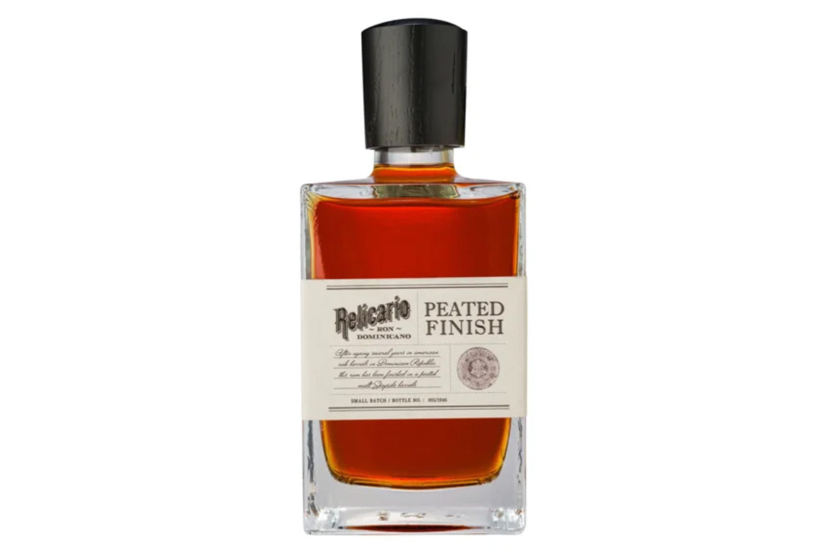 Rhum Dominicain PEATED Finish Relicario est à Angers chez A 2 mains le Vin